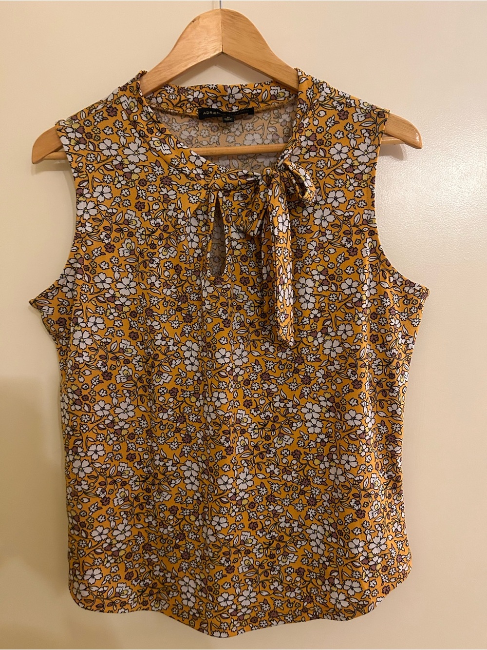 Adrienne Vittadini Mustard Floral Tie-Neck Sleeveless Top